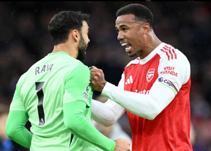 Arsenal Menjaga Asa Juara, Tekanan Memuncak Menuju Duel Penentuan