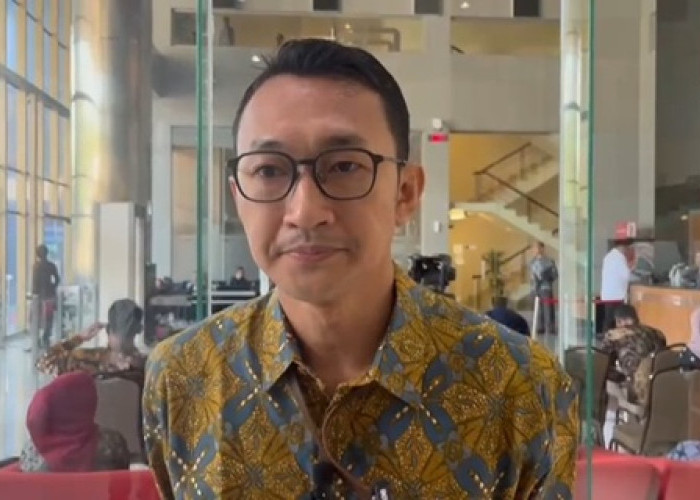 KPK Bawa 9 dari 10 Tersangka OTT Riau ke Jakarta, Uang Tunai Disita