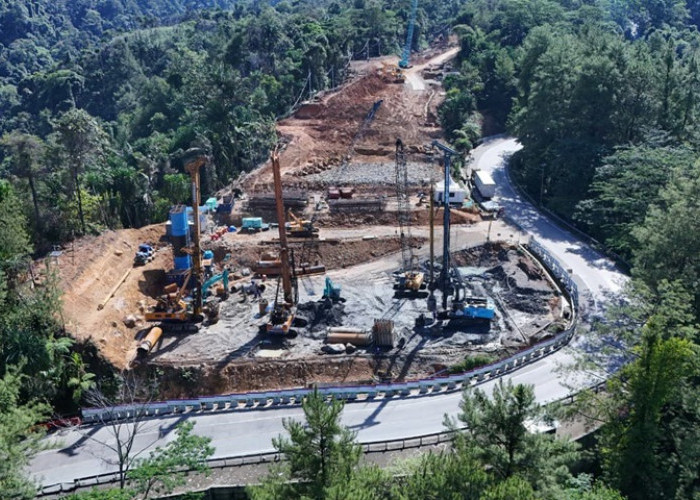 Jalan Tol Bukittinggi-Sicincin Lanjut, Proyek Sitinjau Lauik Ngebut Demi Selamatkan Logistik Sumatra Barat!