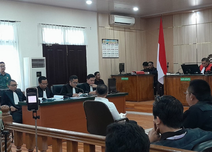 Jaksa KPK Dakwa Abdul Wahid Peras Anak Buah dengan Terstruktur dan Sistematis