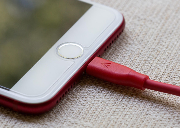 Mengapa HP Sulit Ngecas Padahal Ikon Charging Muncul?