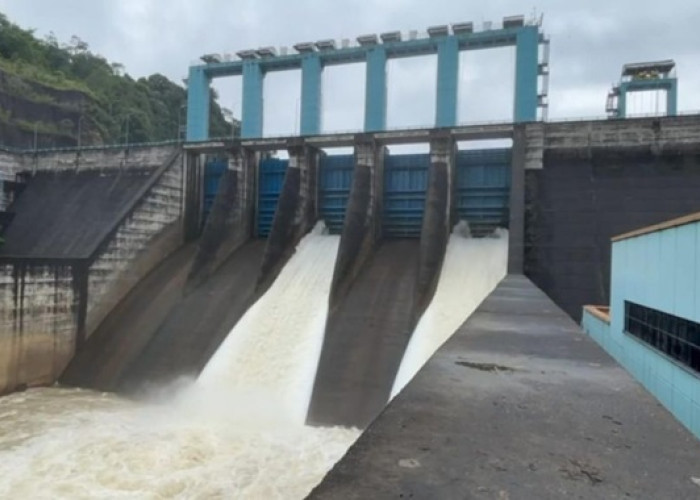 Waspada! Inflow Waduk Koto Panjang Tembus 1.287 m3/s, Pintu Spillway Masih Menganga
