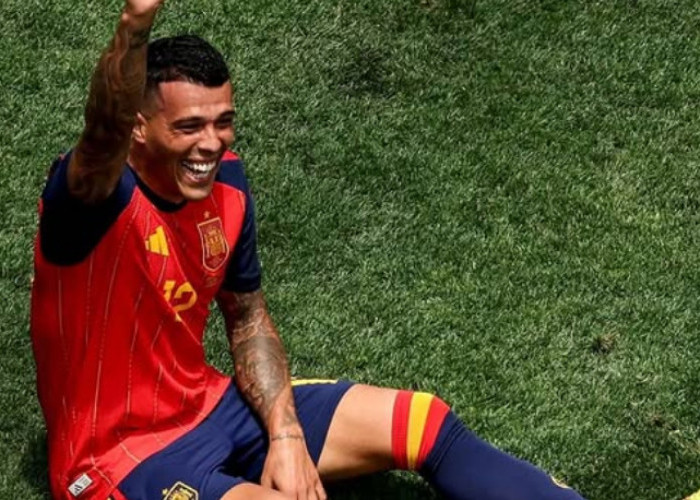 Pedro Porro Persembahkan Gol Bersejarah untuk Sang Putra