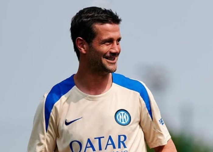 Cristian Chivu Siap Perkuat Masa Depan Inter dengan Kontrak Baru