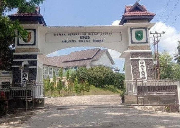 Polda Riau Geledah Kantor DPRD Kuansing, Diduga Terkait Kasus Korupsi SPPD dan Konsumsi