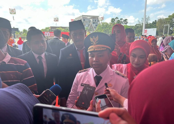 Peringatan HUT ke-80 RI di Riau, Gubernur Abdul Wahid Ajak Masyarakat Bersatu dan Maju