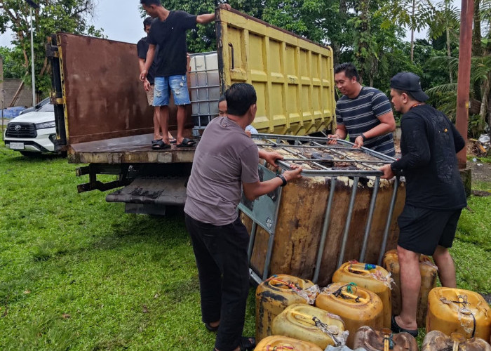 Pelangsir Solar Subsidi Ditangkap, Suplai BBM ke Tambang Emas Ilegal Kuansing Terputus