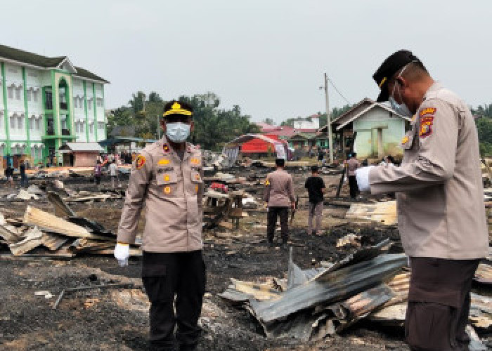 Polsek Kampar Kiri Bantu Pemulihan Santri Ponpes Syekh Burhanuddin Usai Kebakaran