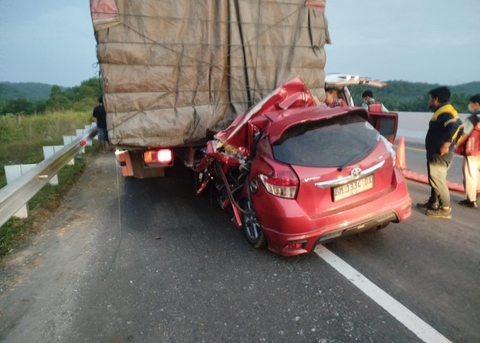 Kecelakaan Maut Tol Pekanbaru: Bahaya Micro-sleep Intai Pengendara, Penata Rias Muda Tewas
