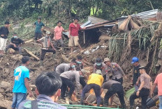 Dua Korban Longsor di Agam Ditemukan, Brimob Polda Riau Terus Intensifkan Penyisiran