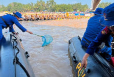 Aksi Green Policing Polda Riau Sapu Bersih Sampah Pacu Jalur 2026 di Tepian Narosa