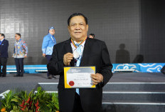 Plt Gubernur Riau SF Hariyanto Raih Gelar ASEAN Engineer di Bandung