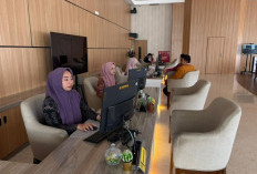 Gak Bisa Libur! Unit Pelayanan Publik Riau Tetap Gas Pol Meski WFH Jumat Berlaku, Cek Aturannya!