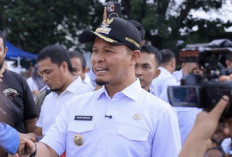 Wali Kota Pekanbaru Terima Penghargaan Top Regional Leader Award 2025 dari Dahlan Iskan