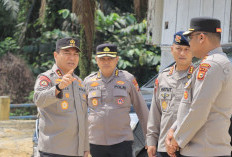 Menyulap Desa Gobah: Kapolda Riau Turun Tangan Poles Jembatan Merah Putih